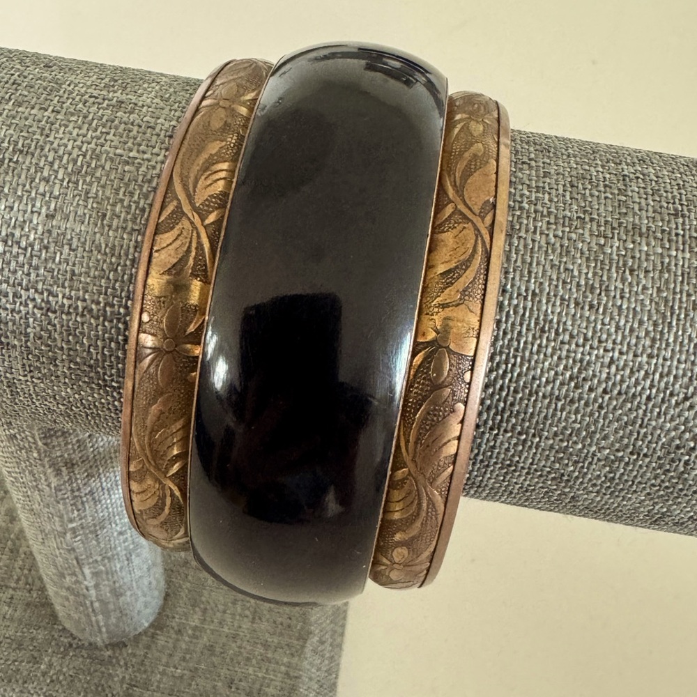 Vintage Brass and Black Ornate Bangle Braceket